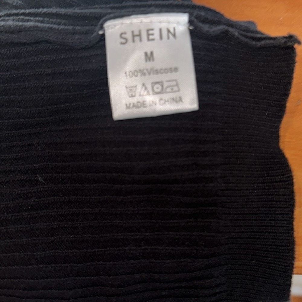 SHEIN Crop Tank Top - Picture 5 of 5